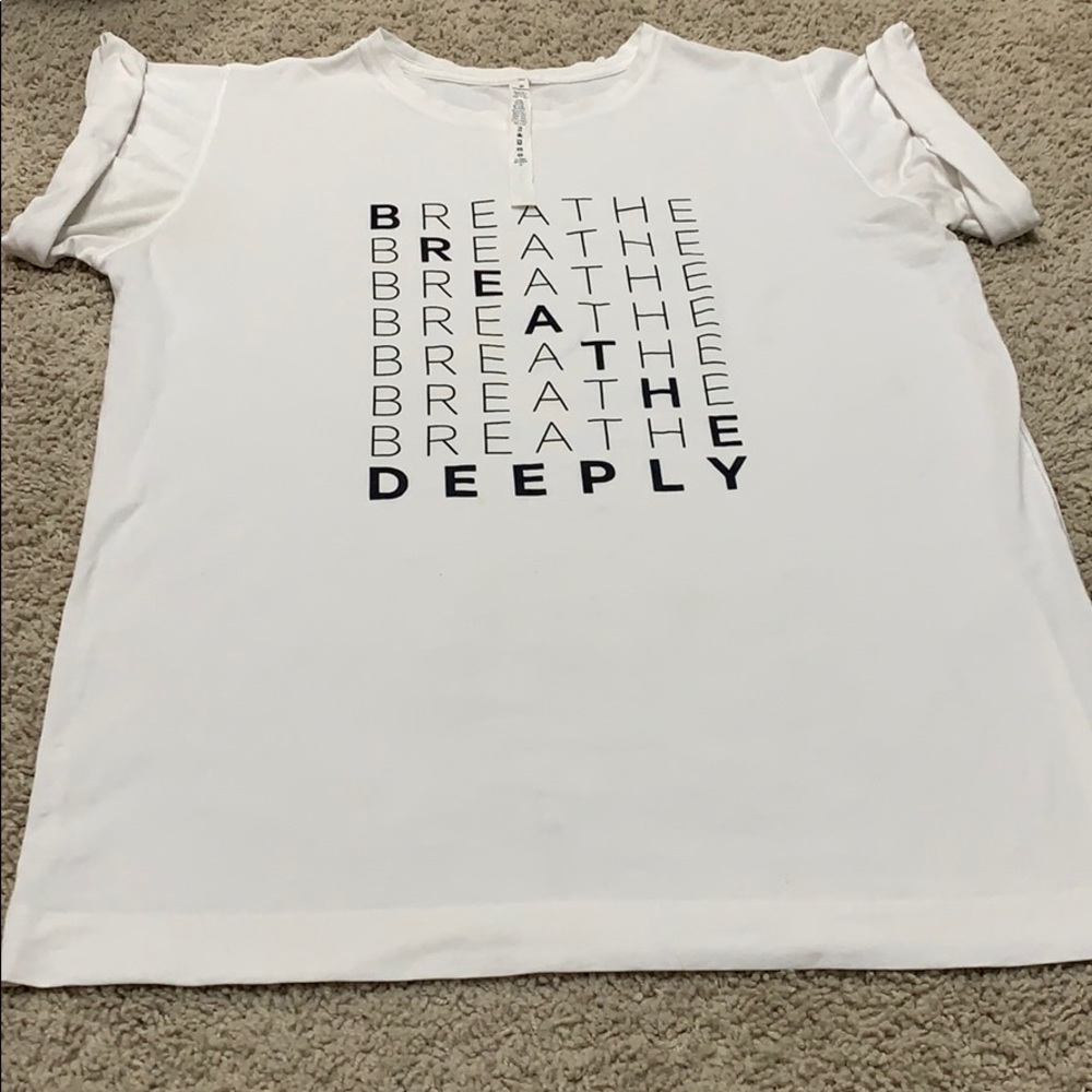Lululemon roll around tee
